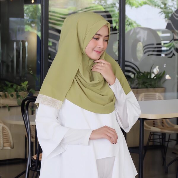 Hijab Instan Hijau by House of Wayang